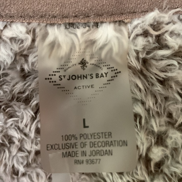 St John’s Bay Active - Picture 5 of 6